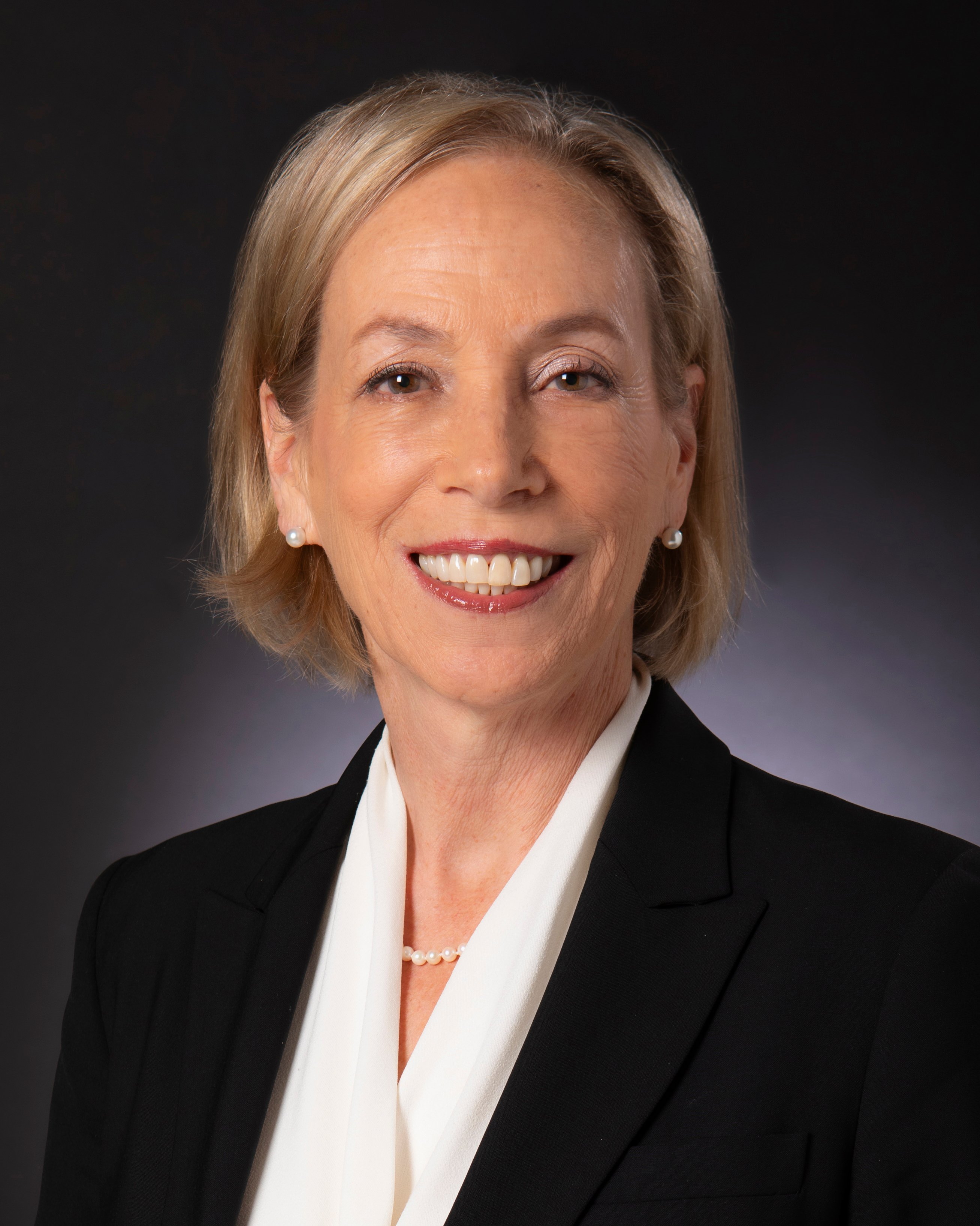Julie Edwards